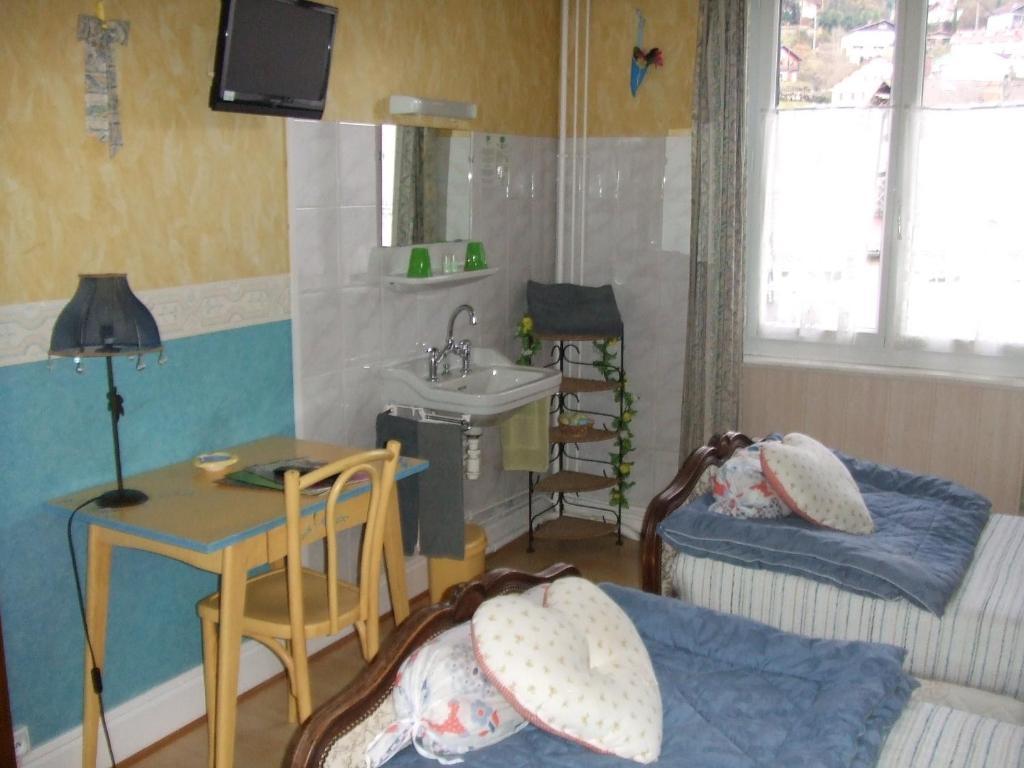 Aux P'Tits Boulas Жерарме Номер фото